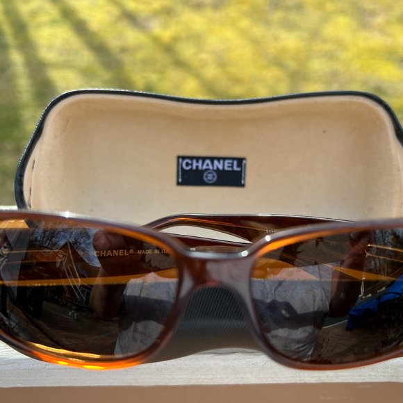 Chanel  5111 non-Rx Sunglasses, in original case - Picture 1 of 6
